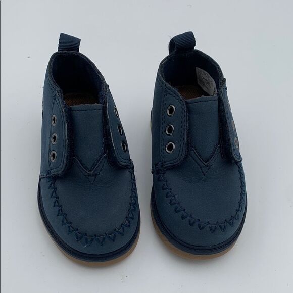 Toms Blue Moccasins with Suede Texture chukka boots size 6 toddler nwot - Picture 2 of 10